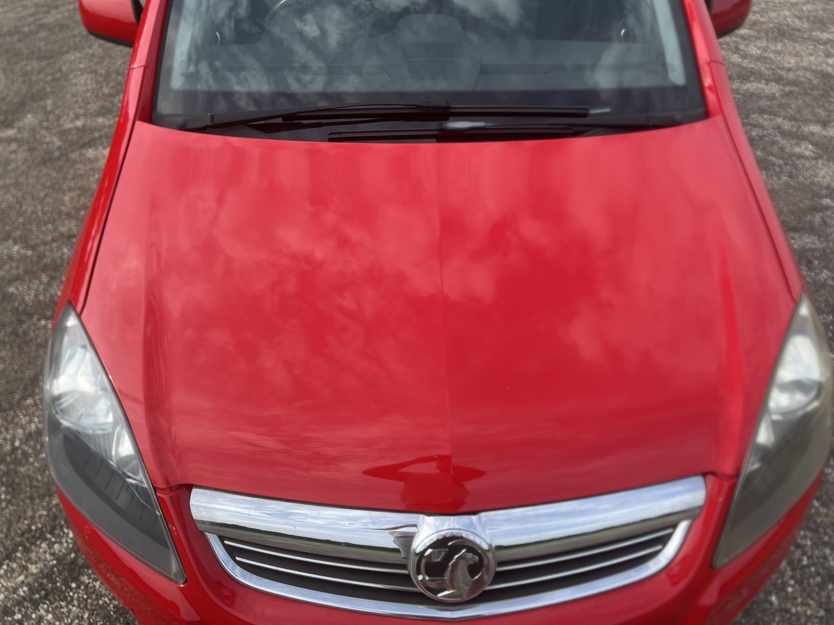 Vauxhall Zafira 1.8 16V Exclusiv MPV 5dr Petrol Manual Euro 5 (120 ps)