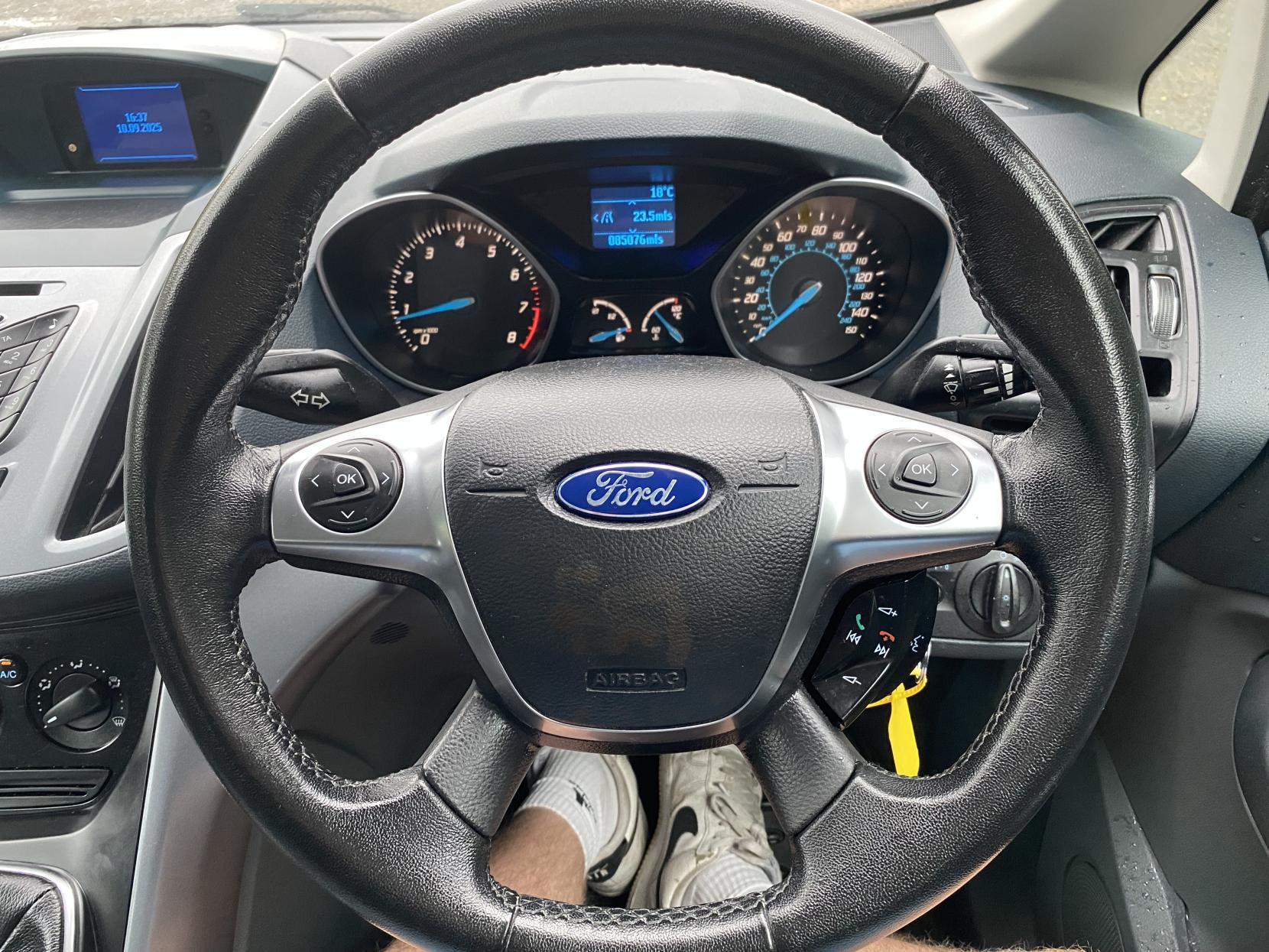 Ford C-Max 1.6 Zetec MPV 5dr Petrol Manual Euro 5 (105 ps)