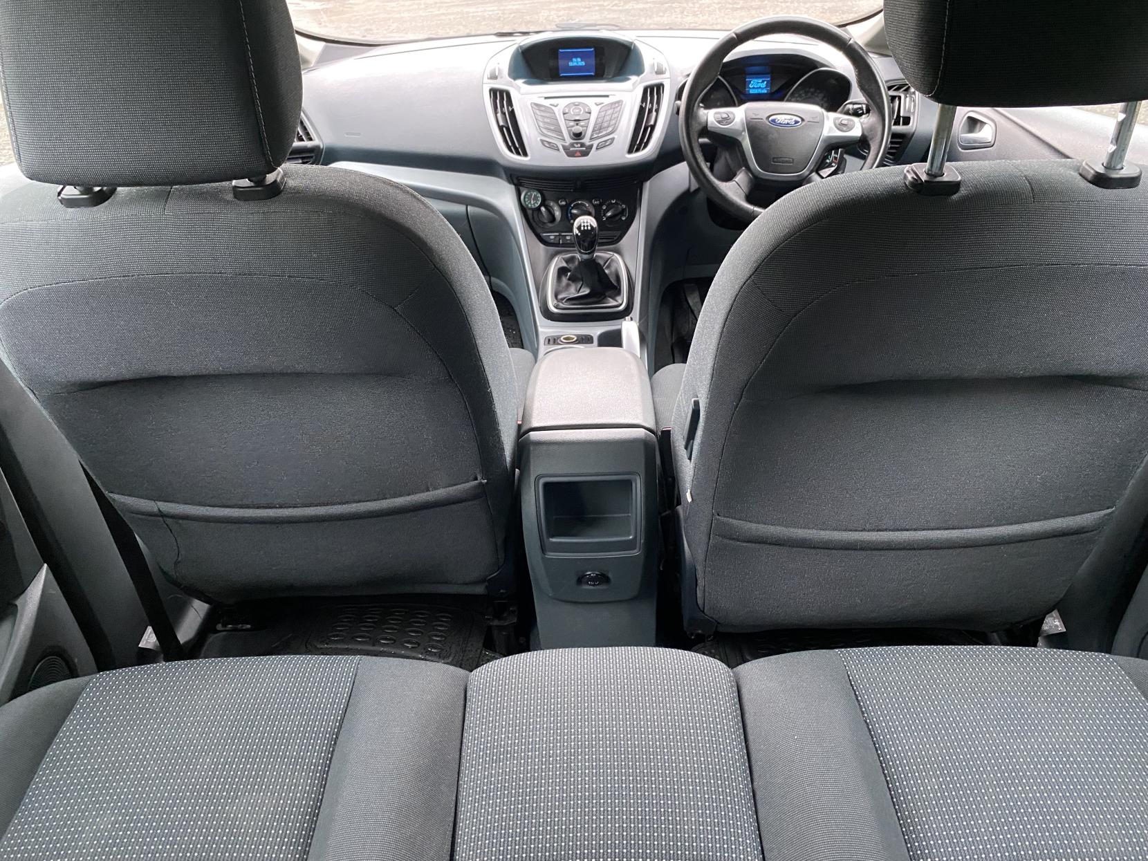 Ford C-Max 1.6 Zetec MPV 5dr Petrol Manual Euro 5 (105 ps)