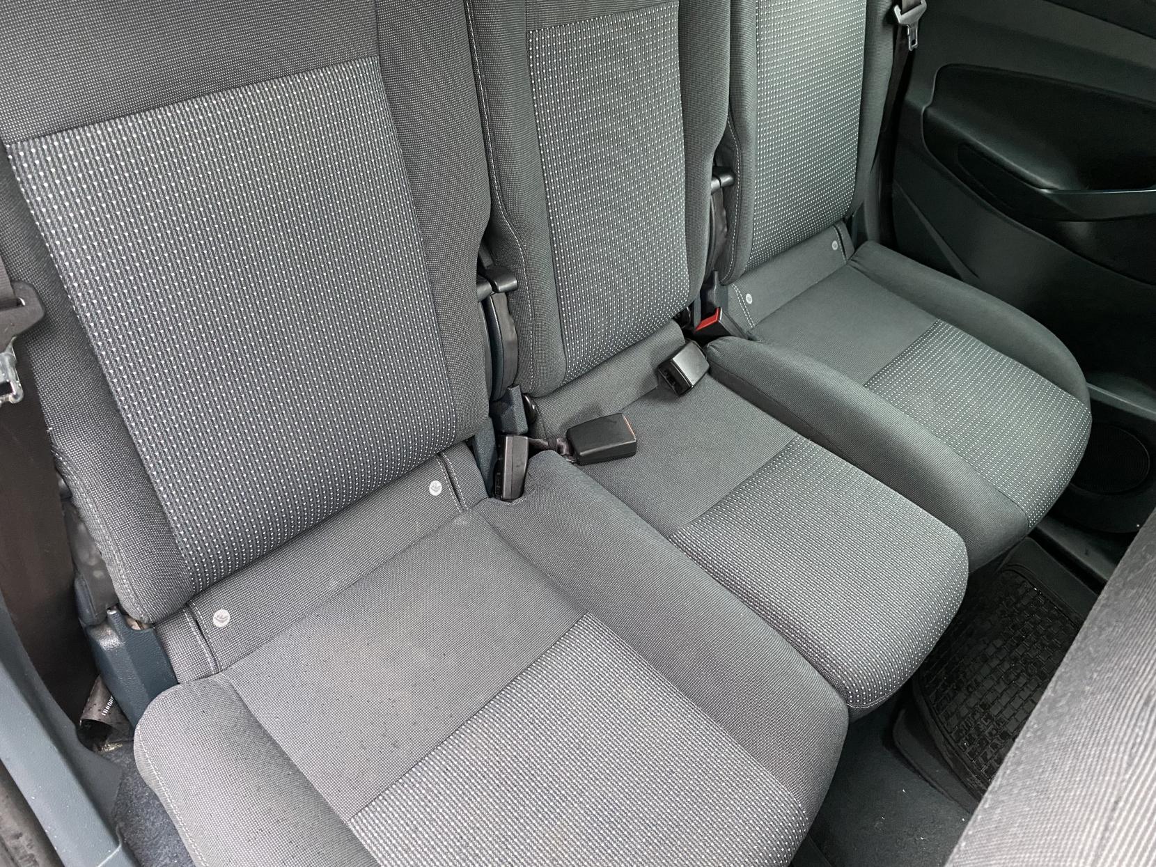 Ford C-Max 1.6 Zetec MPV 5dr Petrol Manual Euro 5 (105 ps)