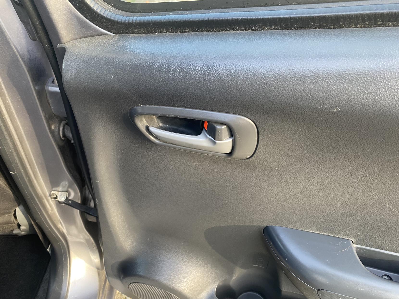 Suzuki Alto 1.0 12V SZ Hatchback 5dr Petrol Manual Euro 5 (68 ps)