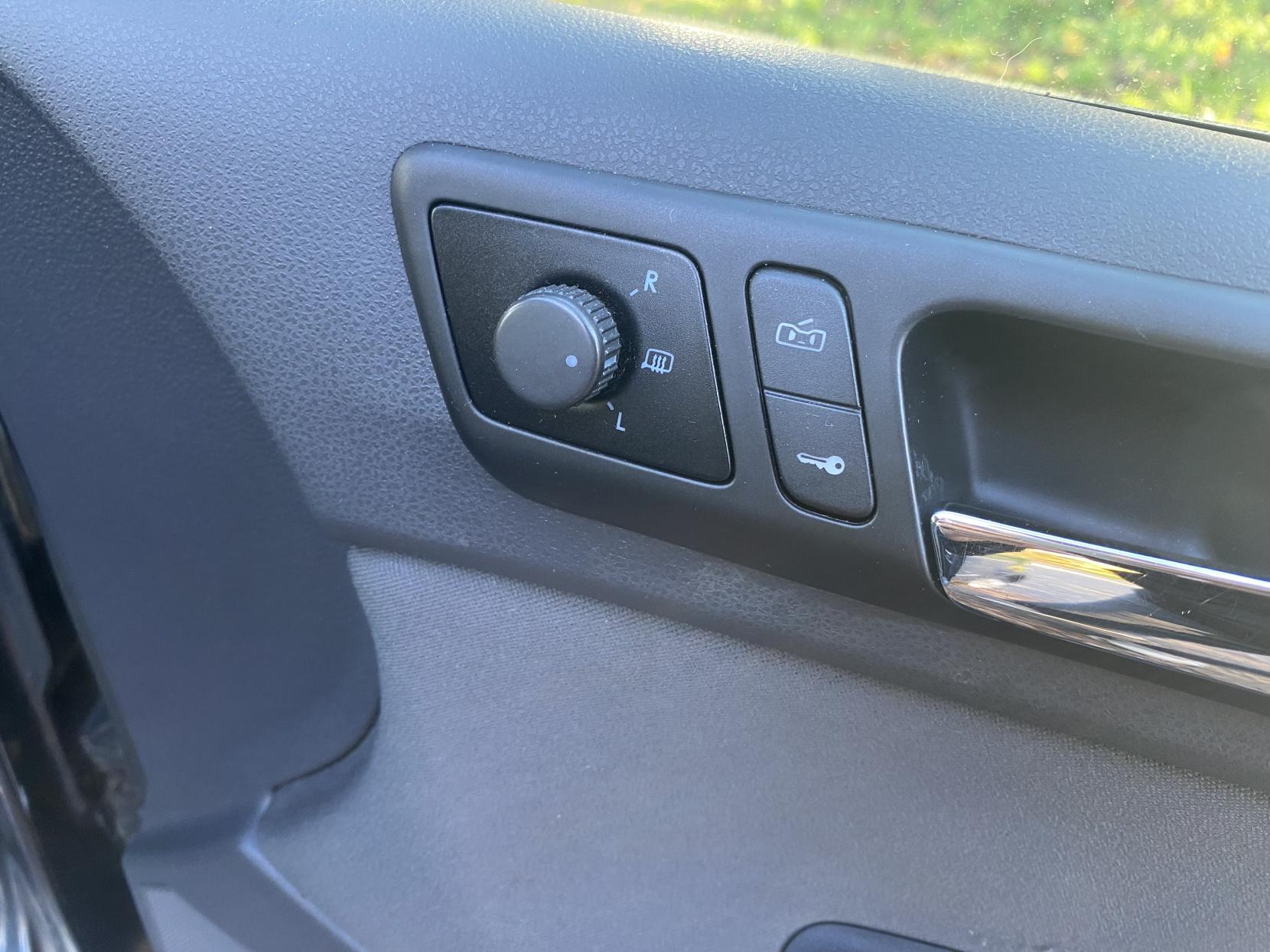 Volkswagen Polo 1.2 Match Hatchback 3dr Petrol Manual (138 g/km, 70 bhp)