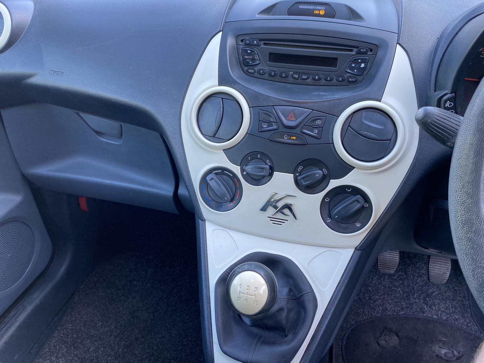 Ford Ka 1.2 Studio Hatchback 3dr Petrol Manual Euro 5 (69 ps)