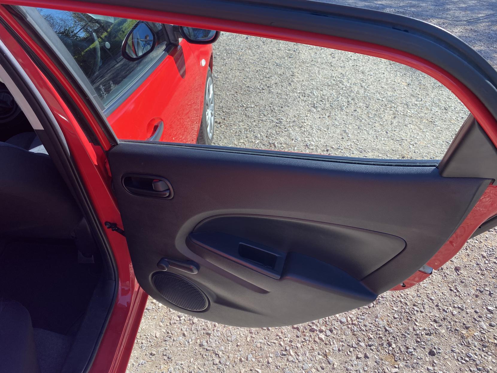 Mazda Mazda2 1.3 TS Hatchback 5dr Petrol Manual Euro 5 (75 ps)