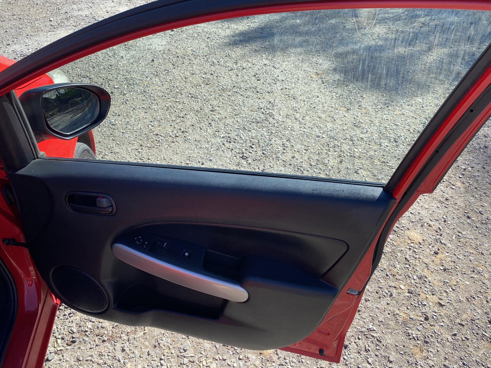 Mazda Mazda2 1.3 TS Hatchback 5dr Petrol Manual Euro 5 (75 ps)