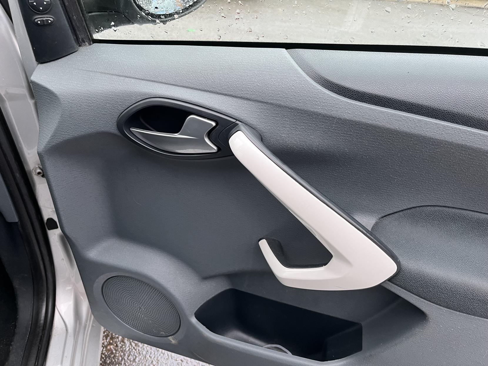 Ford Ka 1.2 Zetec Hatchback 3dr Petrol Manual Euro 4 (69 ps)