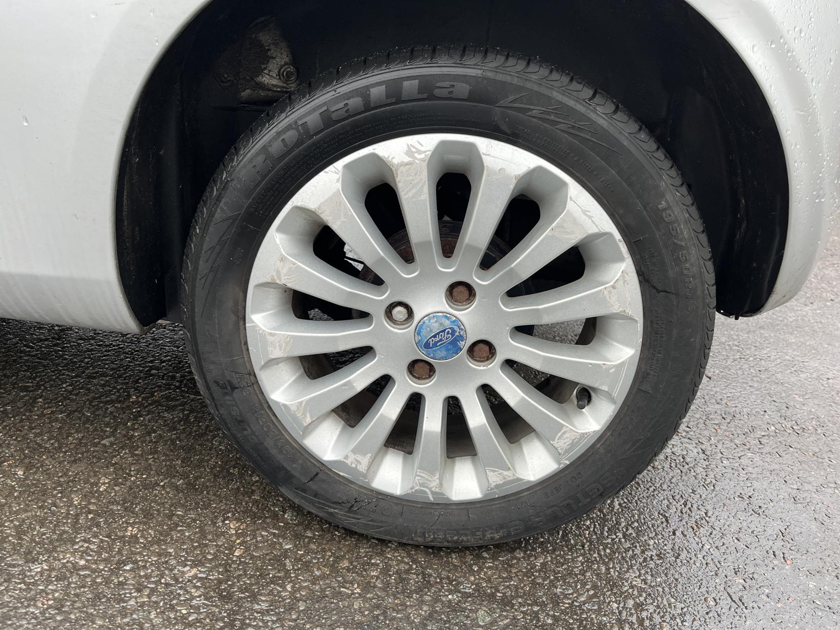 Ford Ka 1.2 Zetec Hatchback 3dr Petrol Manual Euro 4 (69 ps)