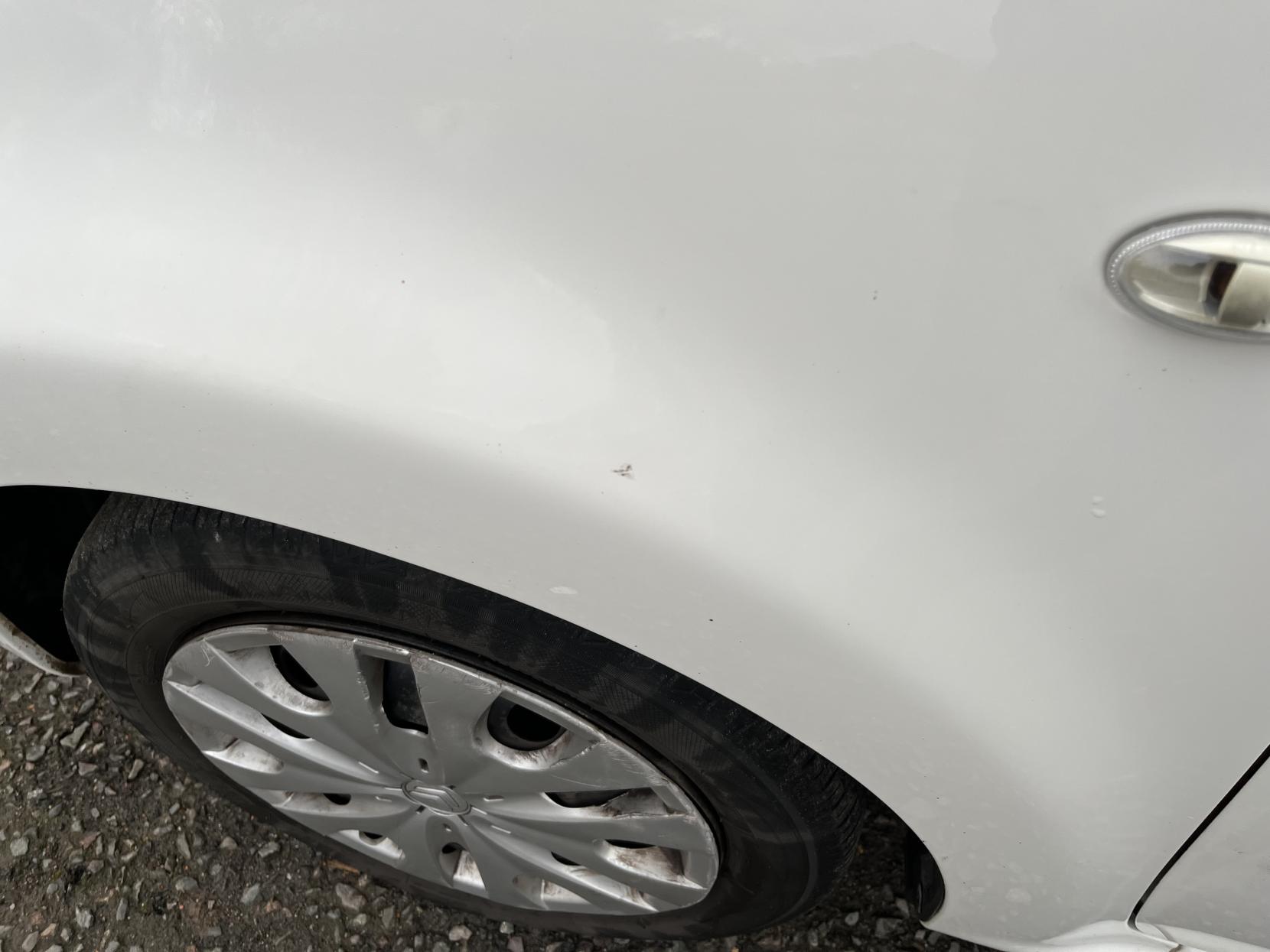 Citroen C1 1.0i VTR Hatchback 3dr Petrol Manual Euro 5 (68 ps)