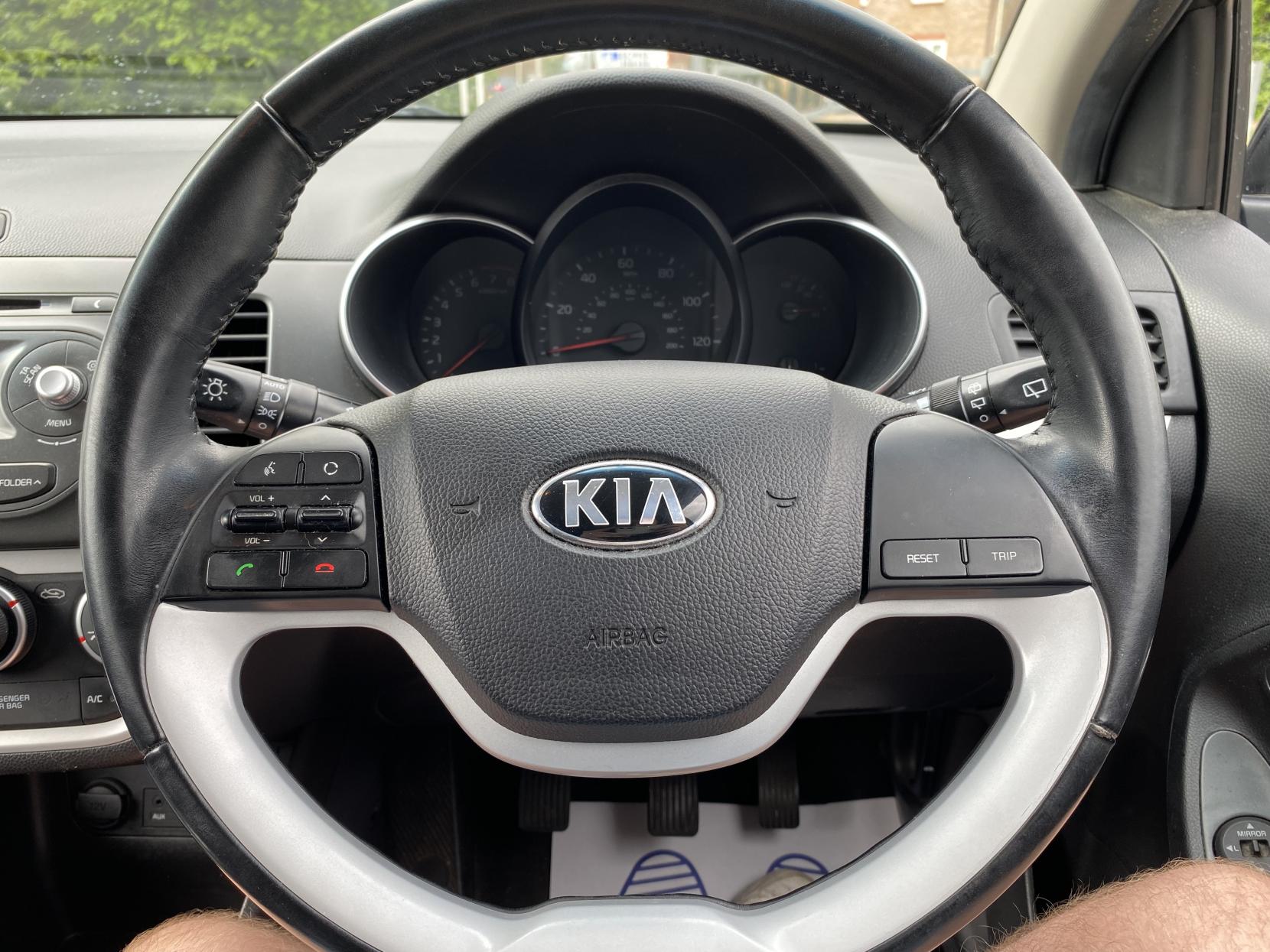 Kia Picanto 1.0 SR7 Hatchback 5dr Petrol Manual Euro 5 (68 bhp)
