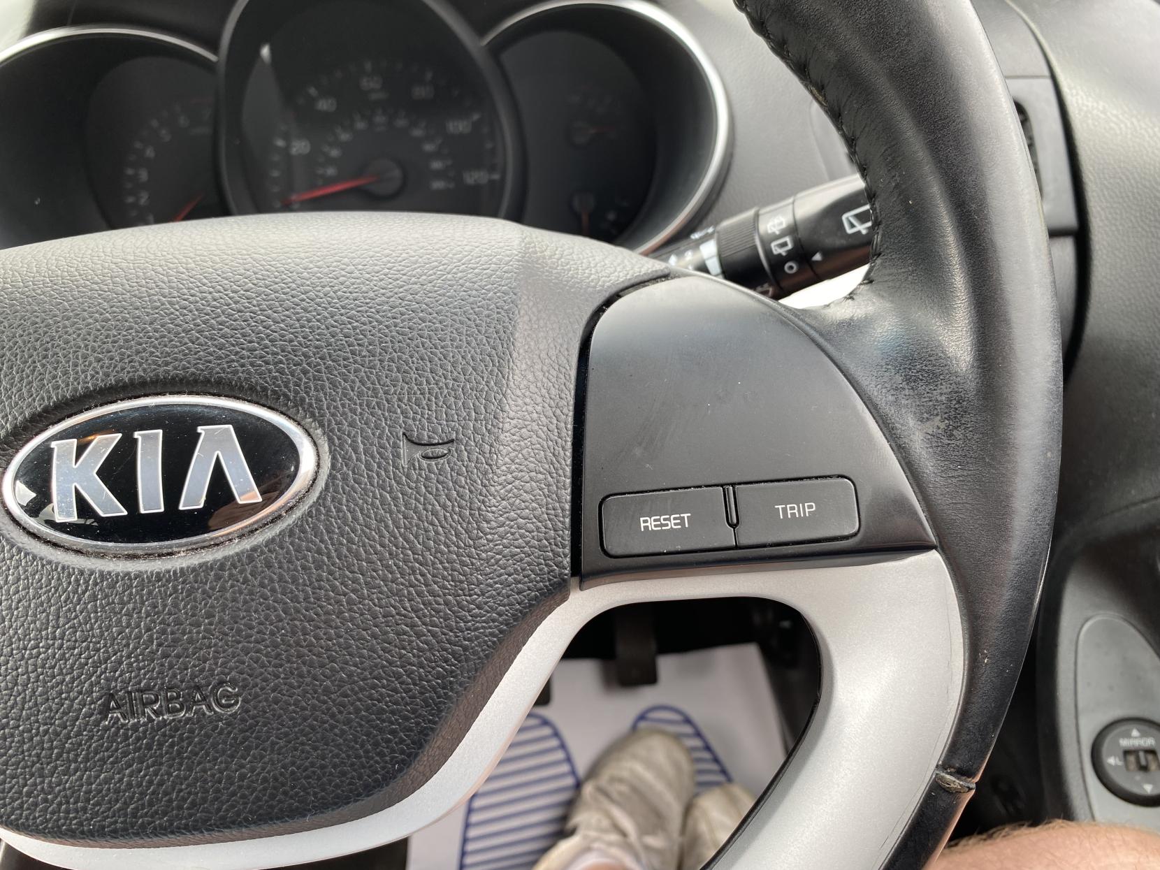 Kia Picanto 1.0 SR7 Hatchback 5dr Petrol Manual Euro 5 (68 bhp)