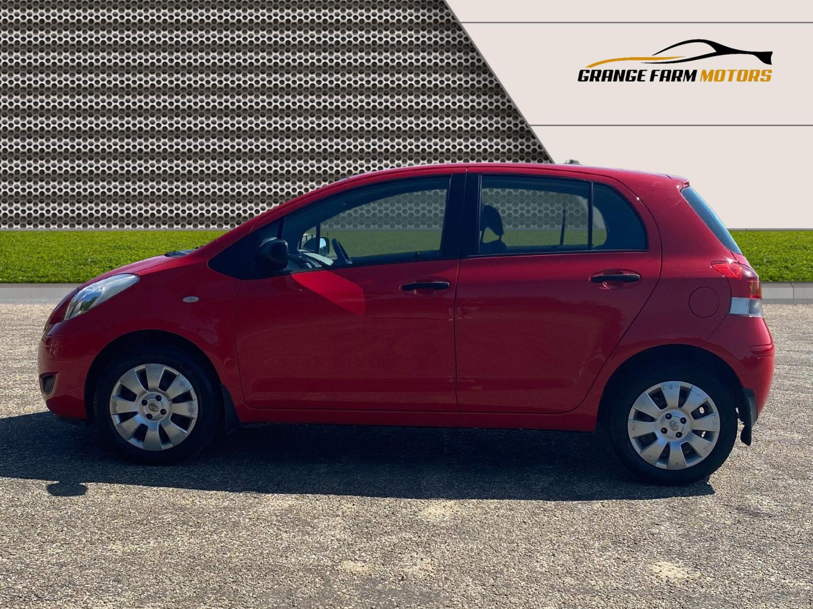Toyota Yaris 1.0 VVT-i T2 Hatchback 5dr Petrol Manual Euro 4 (69 ps)