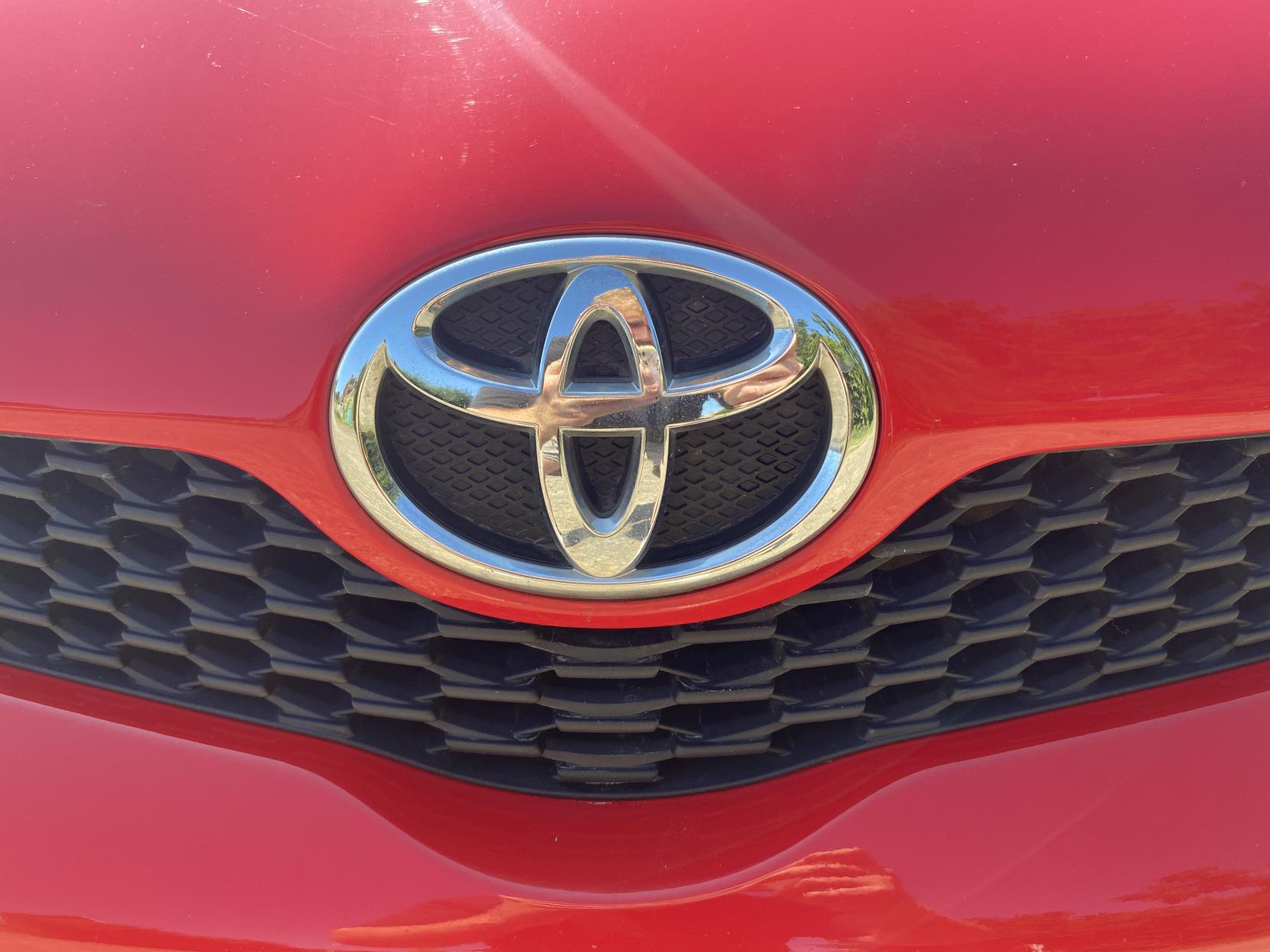Toyota Yaris 1.0 VVT-i T2 Hatchback 5dr Petrol Manual Euro 4 (69 ps)
