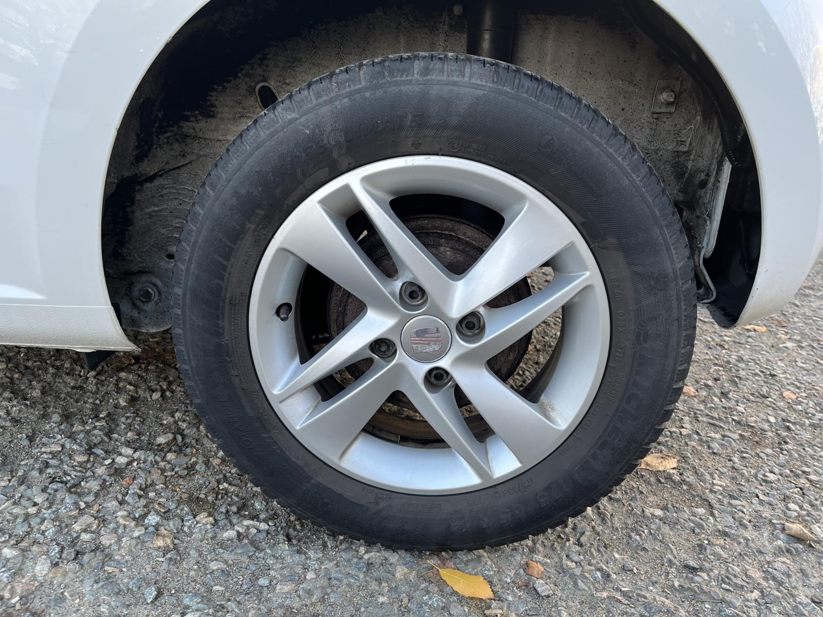 SEAT Mii 1.0 12v Toca Hatchback 3dr Petrol Manual Euro 5 (60 ps)