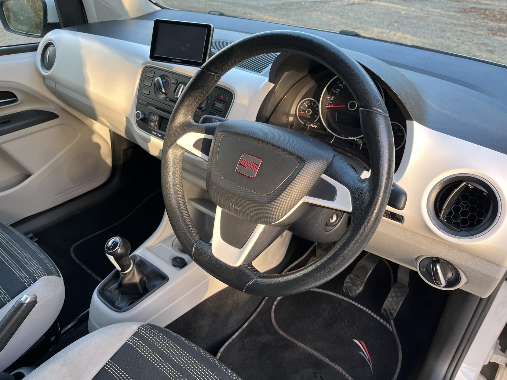 SEAT Mii 1.0 12v Toca Hatchback 3dr Petrol Manual Euro 5 (60 ps)