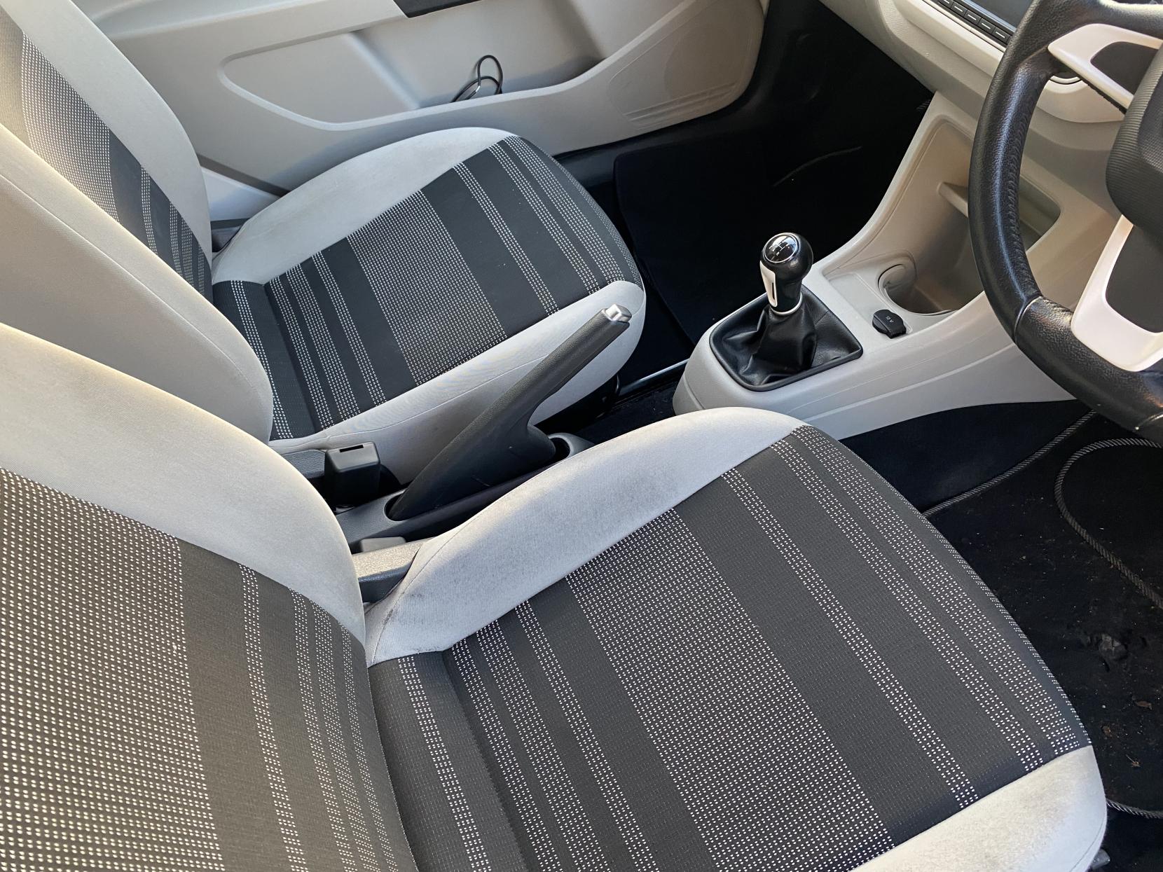 SEAT Mii 1.0 12v Toca Hatchback 3dr Petrol Manual Euro 5 (60 ps)