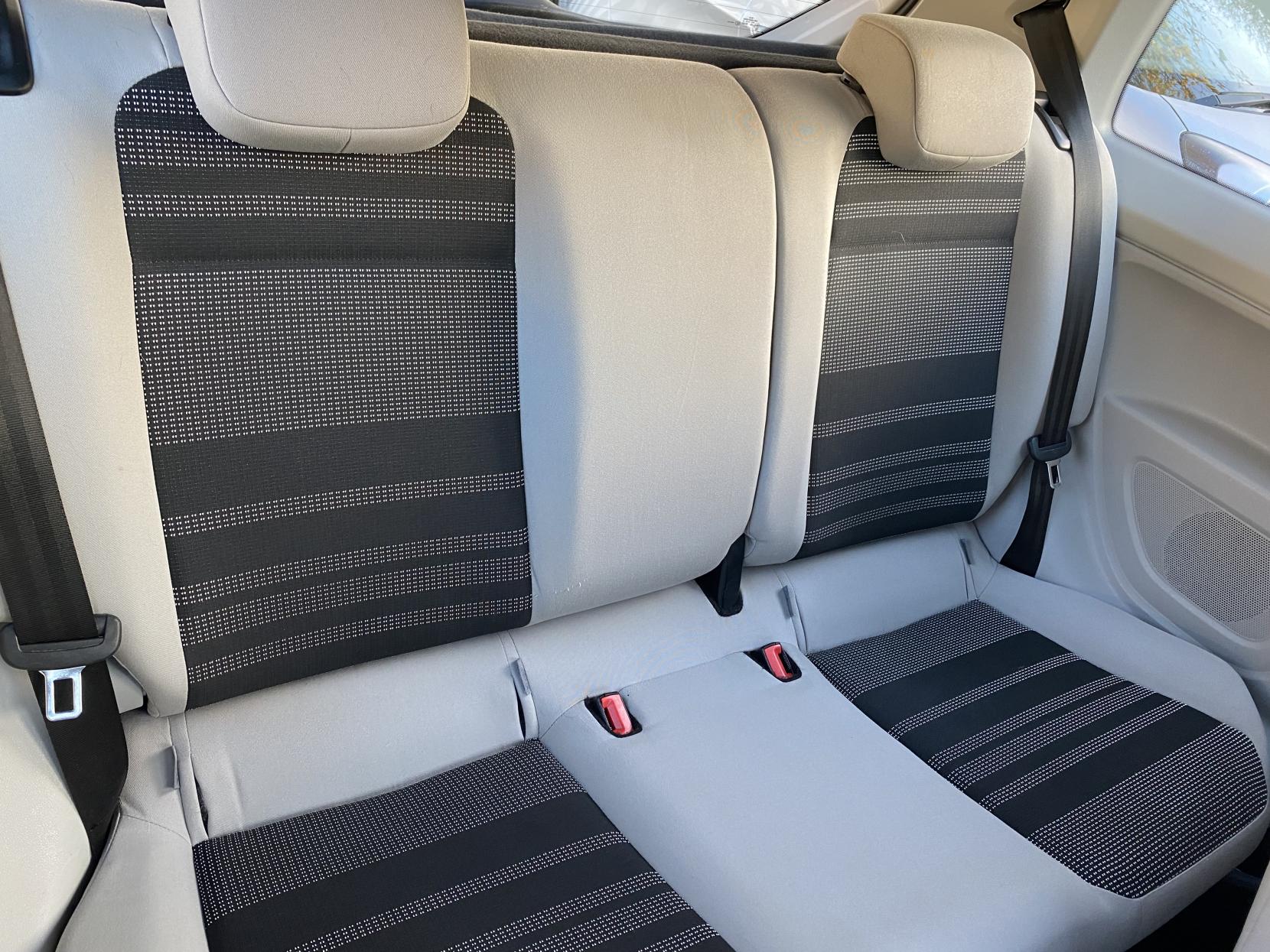 SEAT Mii 1.0 12v Toca Hatchback 3dr Petrol Manual Euro 5 (60 ps)