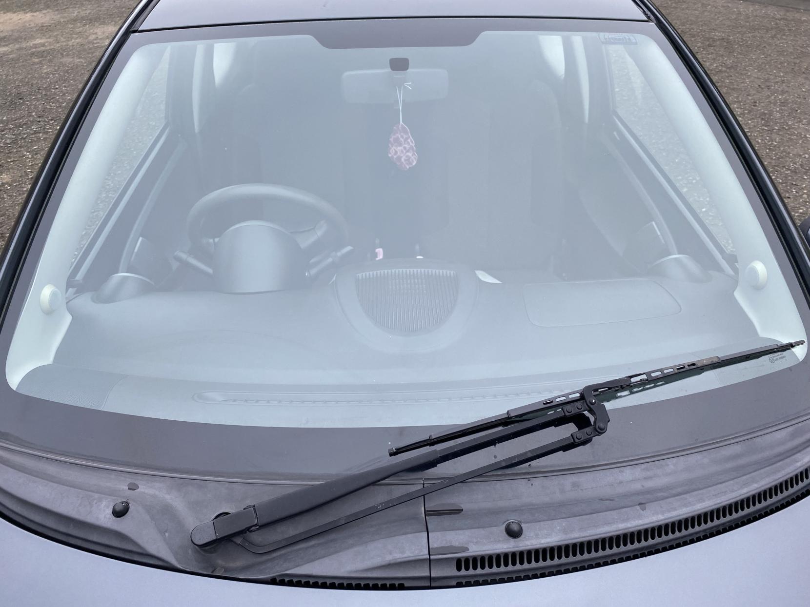 Toyota AYGO 1.0 VVT-i + Hatchback 3dr Petrol Manual Euro 4 (67 bhp)