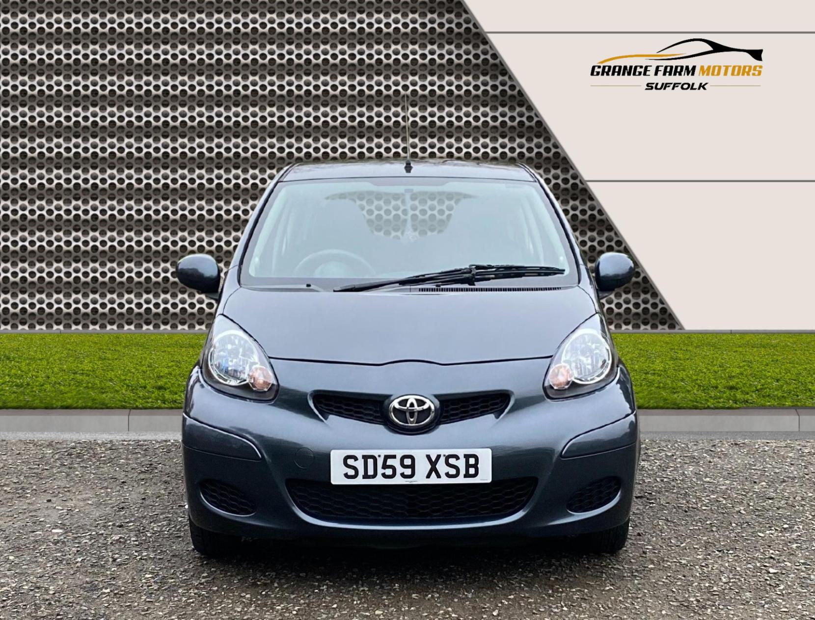 Toyota AYGO 1.0 VVT-i + Hatchback 3dr Petrol Manual Euro 4 (67 bhp)