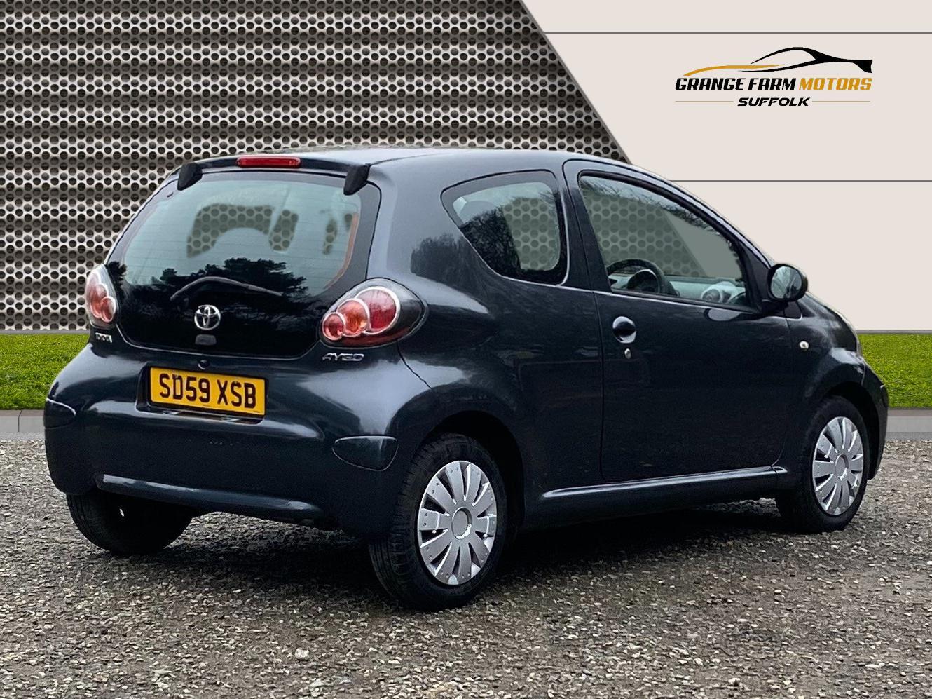 Toyota AYGO 1.0 VVT-i + Hatchback 3dr Petrol Manual Euro 4 (67 bhp)