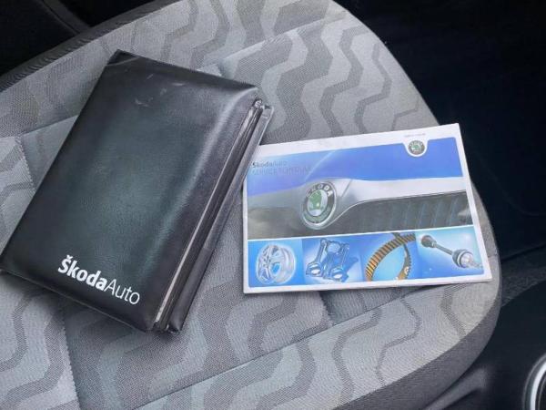 Skoda Fabia 1.2 HTP 12V 2 Hatchback 5dr Petrol Manual (140 g/km, 70 bhp)