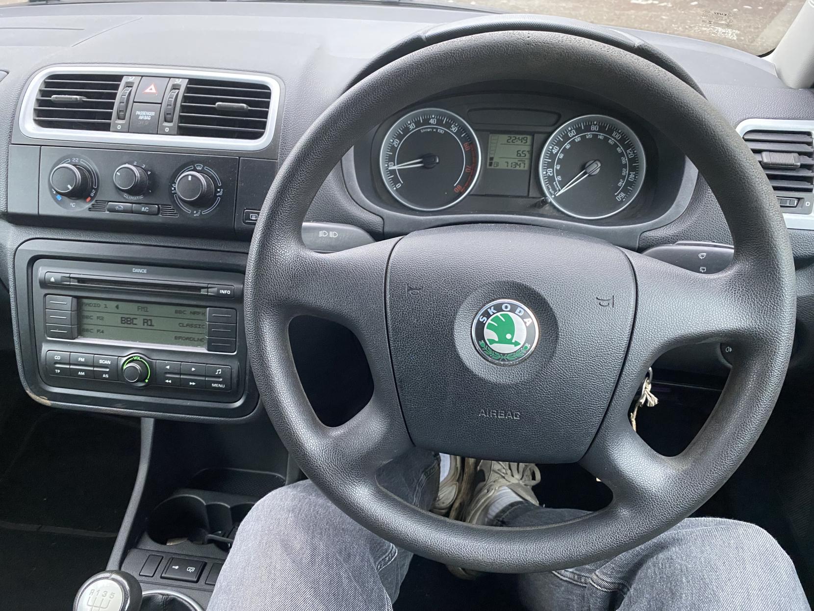 Skoda Fabia 1.2 HTP 12V 2 Hatchback 5dr Petrol Manual (140 g/km, 70 bhp)