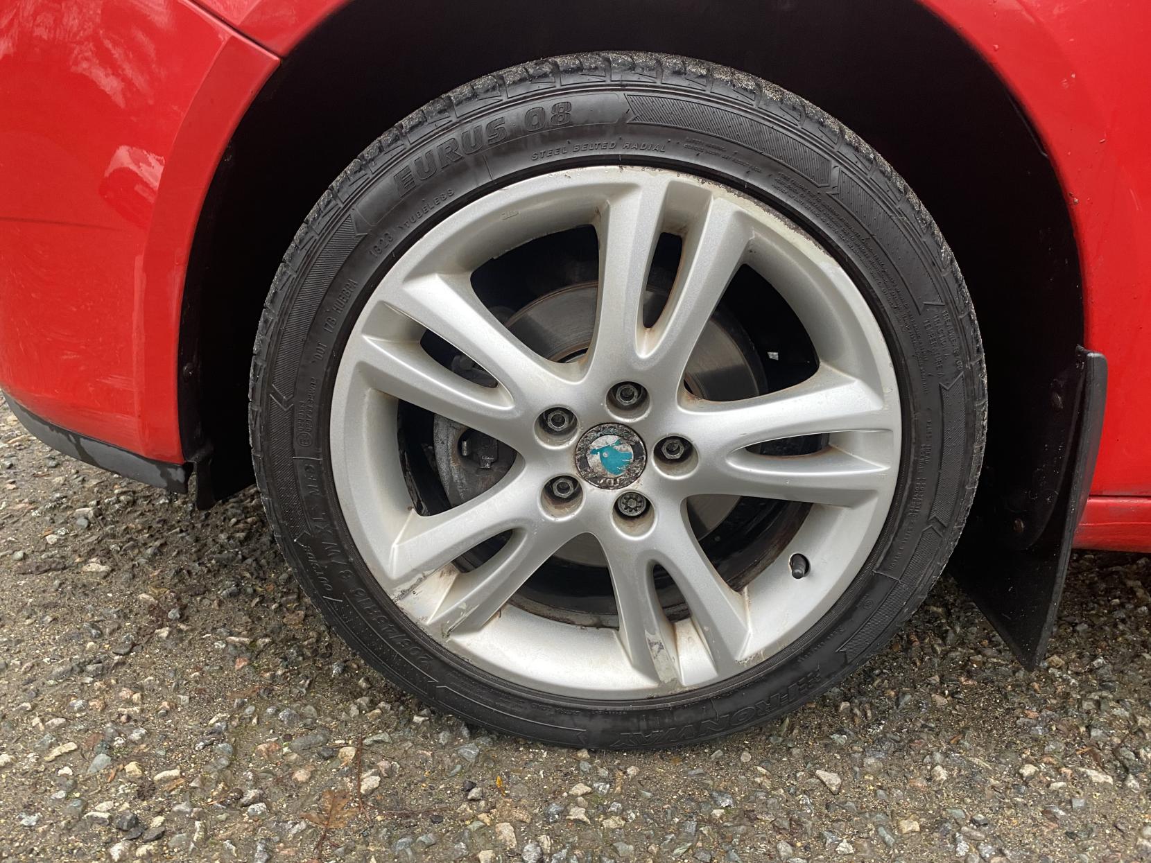 Skoda Fabia 1.2 HTP 12V 2 Hatchback 5dr Petrol Manual (140 g/km, 70 bhp)