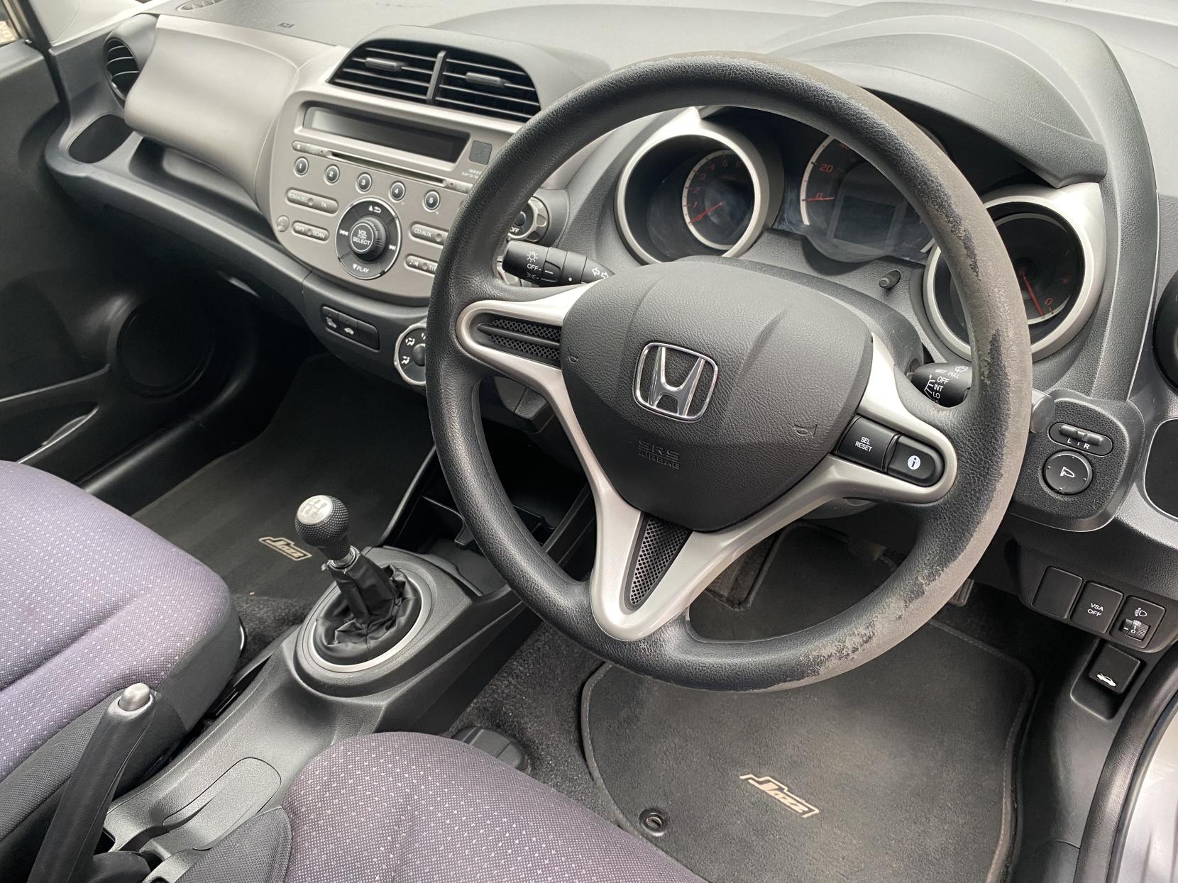 Honda Jazz 1.2 i-VTEC S Hatchback 5dr Petrol Manual Euro 4 (90 ps)