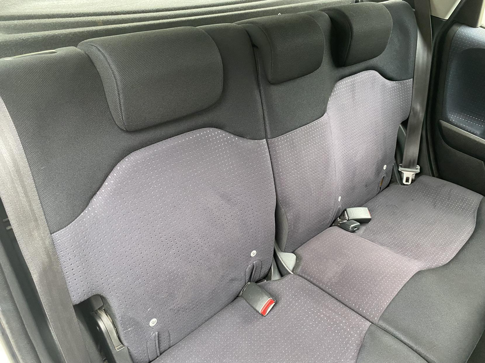 Honda Jazz 1.2 i-VTEC S Hatchback 5dr Petrol Manual Euro 4 (90 ps)