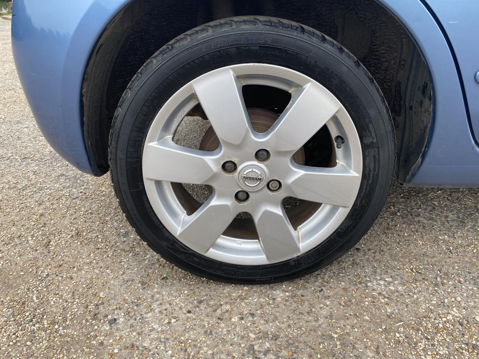 Nissan Micra 1.2 16v n-tec Hatchback 5dr Petrol Manual (139 g/km, 79 bhp)