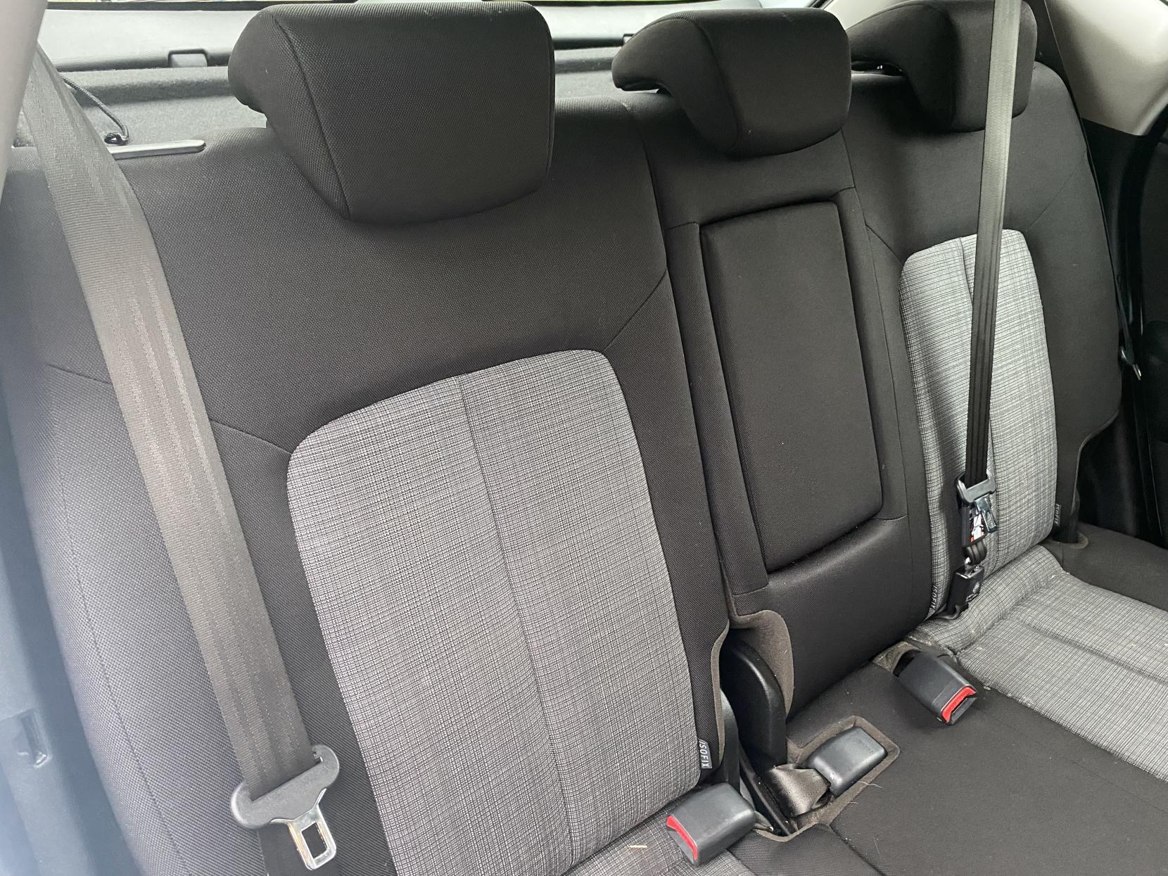 Kia Venga 1.4 EcoDynamics 1 MPV 5dr Petrol Manual Euro 5 (s/s) (89 bhp)