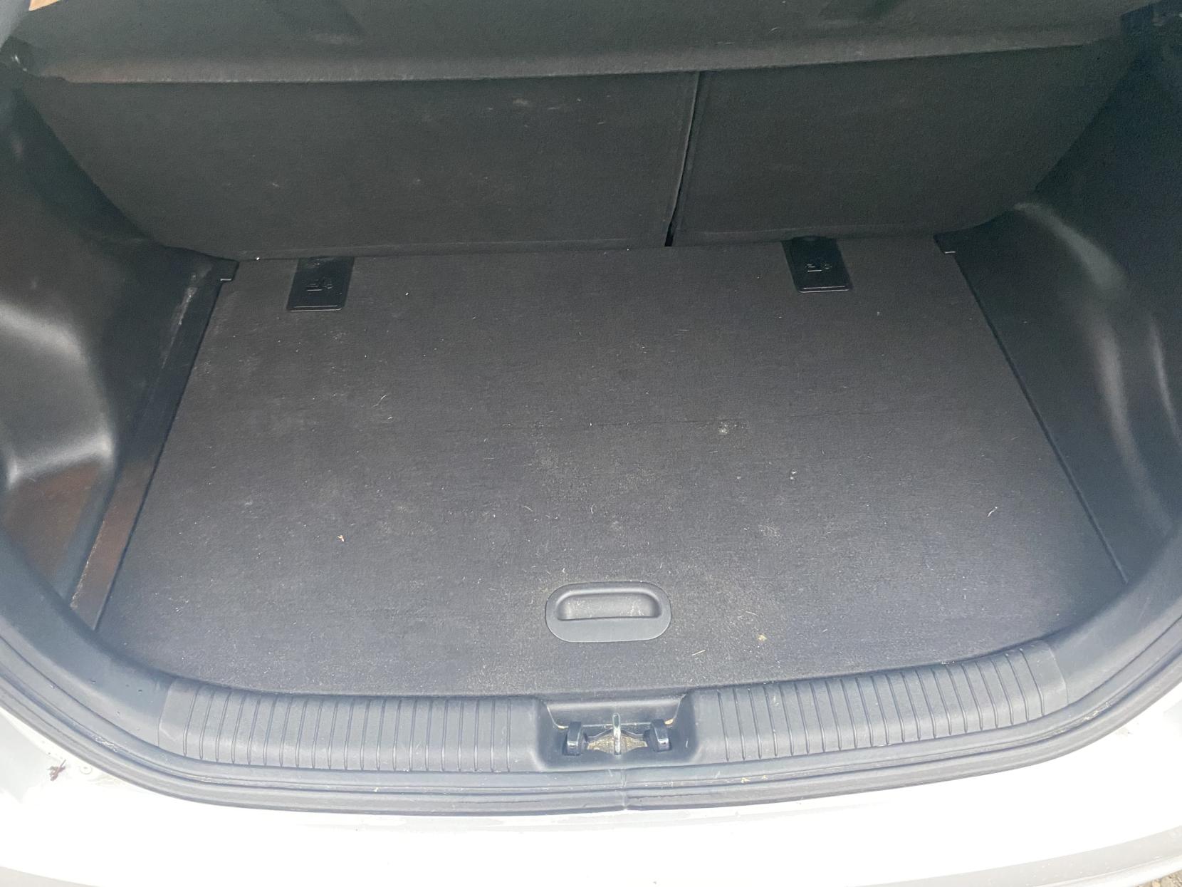 Kia Venga 1.4 EcoDynamics 1 MPV 5dr Petrol Manual Euro 5 (s/s) (89 bhp)