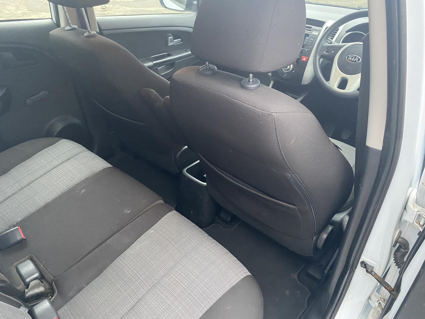 Kia Venga 1.4 EcoDynamics 1 MPV 5dr Petrol Manual Euro 5 (s/s) (89 bhp)