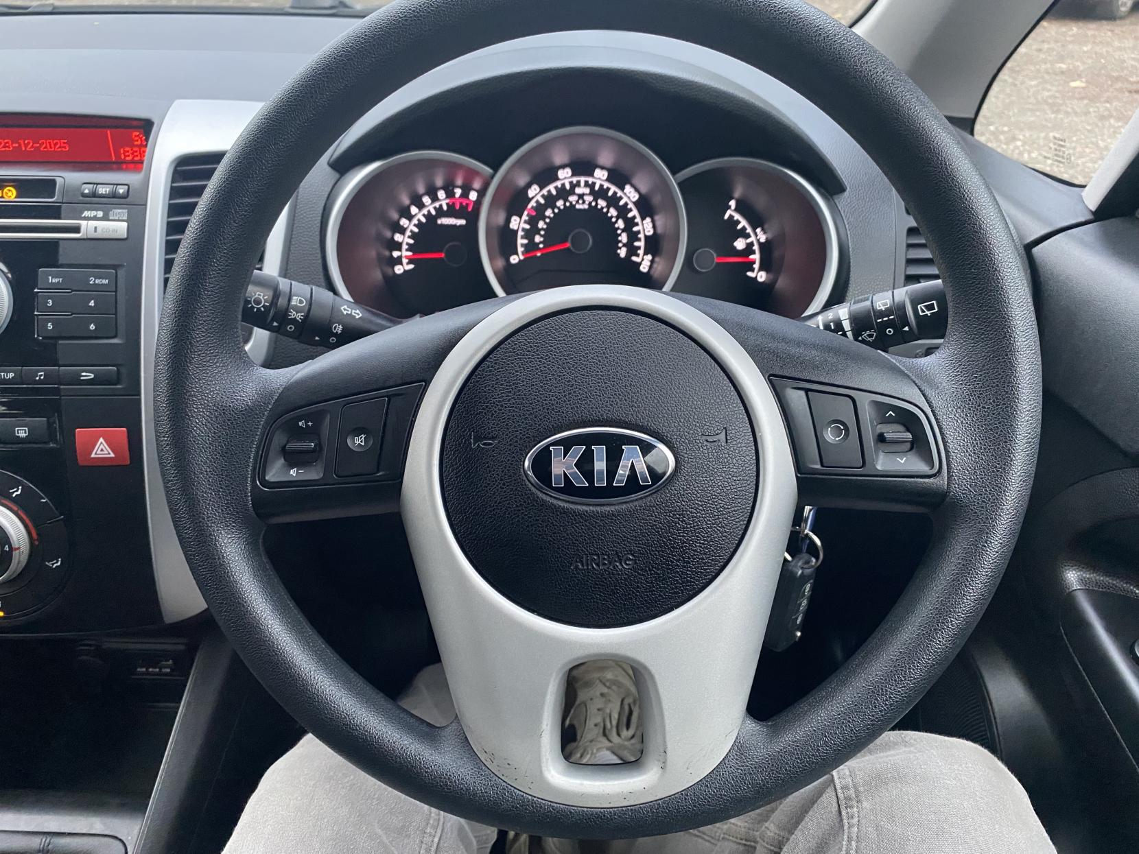 Kia Venga 1.4 EcoDynamics 1 MPV 5dr Petrol Manual Euro 5 (s/s) (89 bhp)