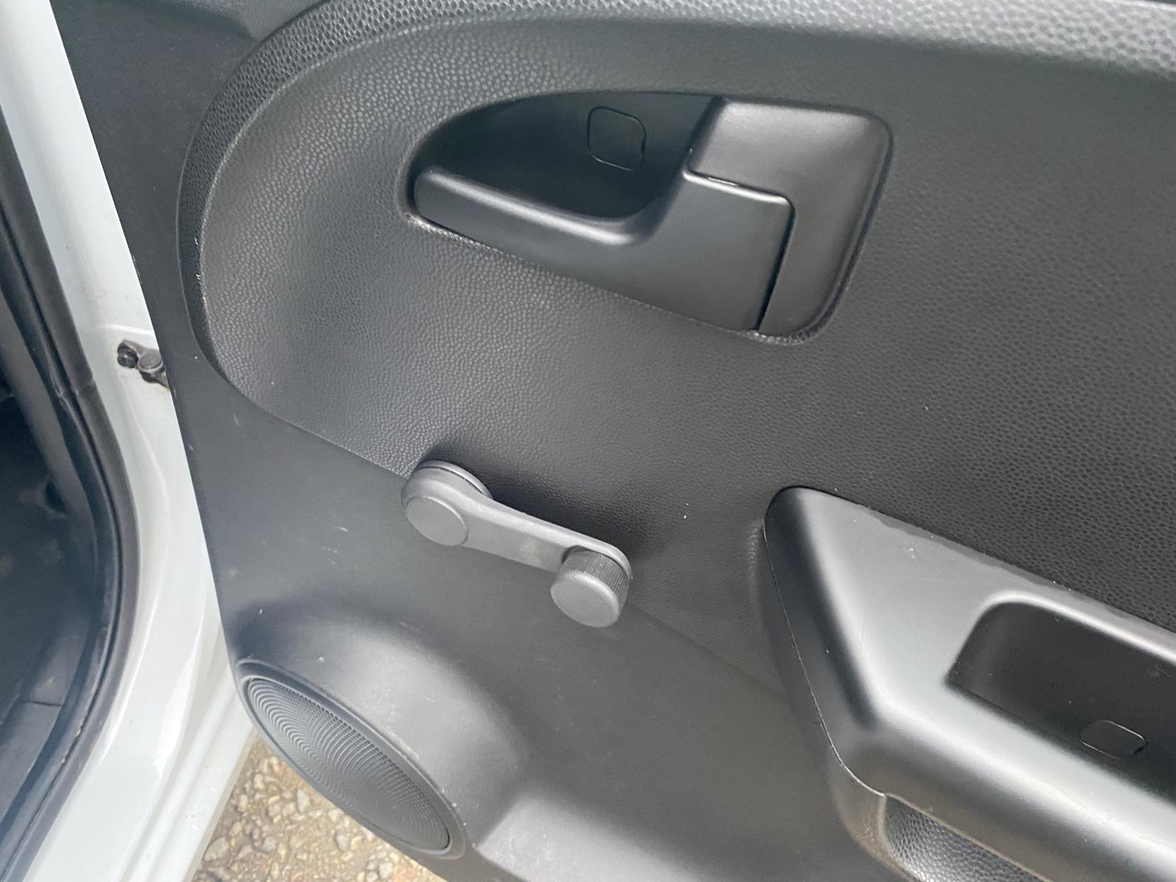 Kia Venga 1.4 EcoDynamics 1 MPV 5dr Petrol Manual Euro 5 (s/s) (89 bhp)