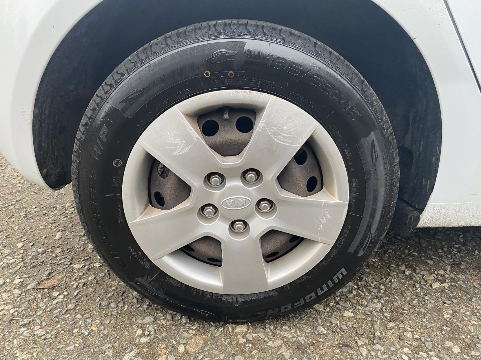 Kia Venga 1.4 EcoDynamics 1 MPV 5dr Petrol Manual Euro 5 (s/s) (89 bhp)