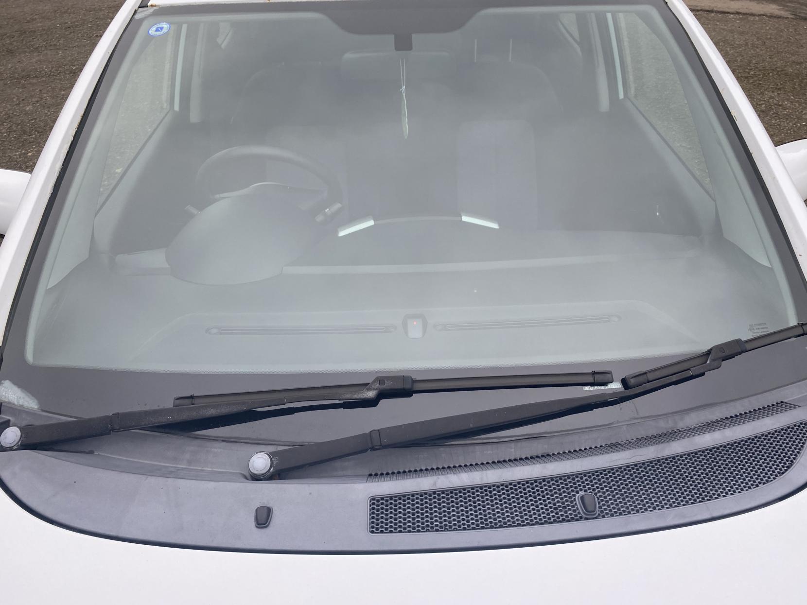 Kia Venga 1.4 EcoDynamics 1 MPV 5dr Petrol Manual Euro 5 (s/s) (89 bhp)