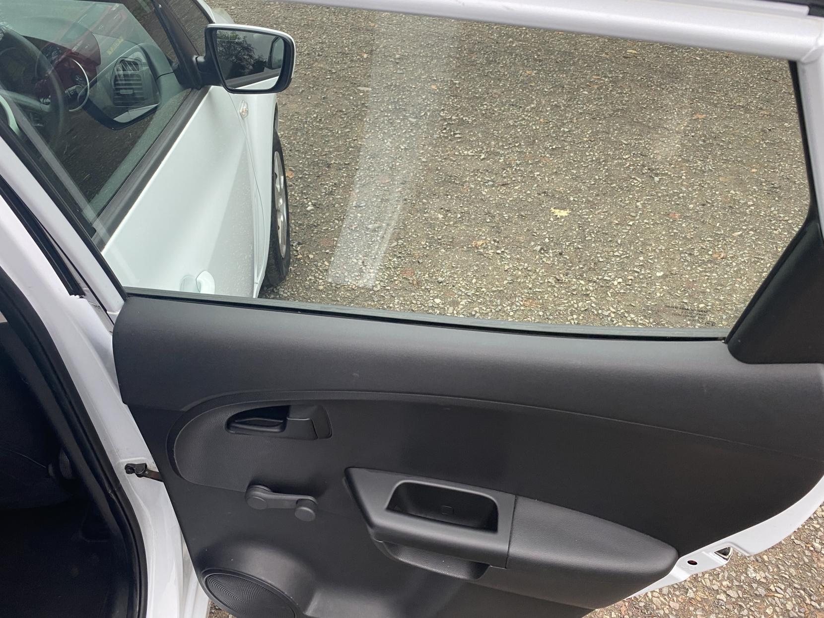 Kia Venga 1.4 EcoDynamics 1 MPV 5dr Petrol Manual Euro 5 (s/s) (89 bhp)