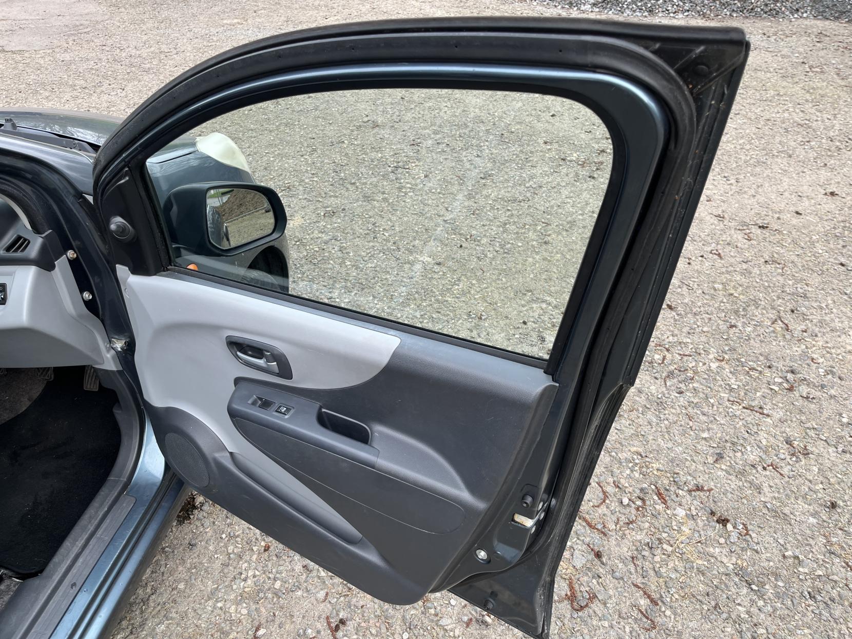 Suzuki Alto 1.0 12V SZ3 Hatchback 5dr Petrol Manual Euro 5 (68 ps)