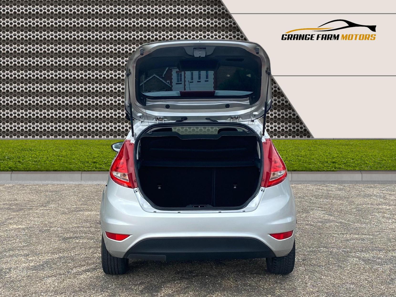 Ford Fiesta 1.25 Zetec Hatchback 3dr Petrol Manual (129 g/km, 81 bhp)