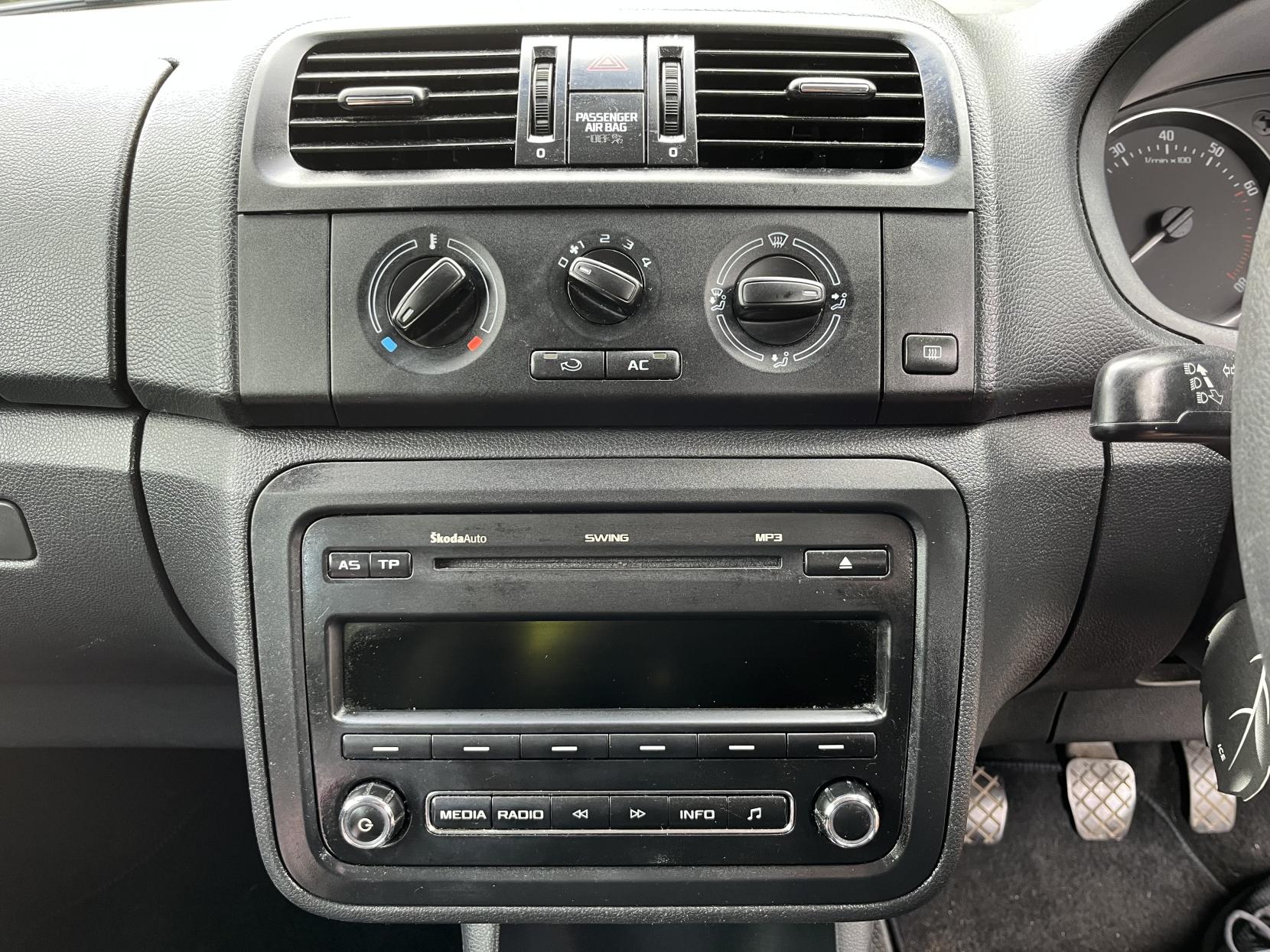 Skoda Fabia 1.2 SE Hatchback 5dr Petrol Manual Euro 5 (69 ps)