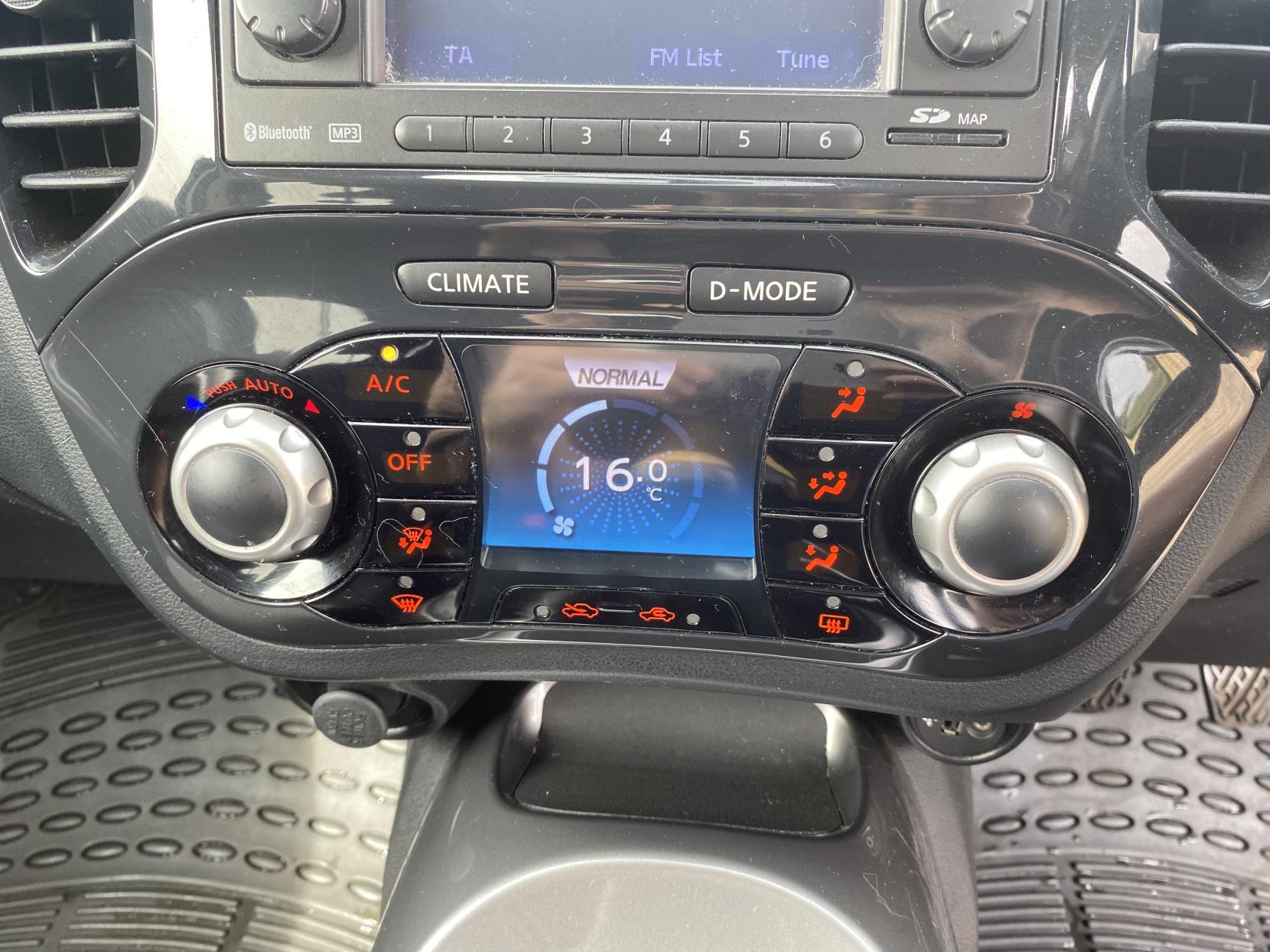 Nissan Juke 1.6 Acenta Premium SUV 5dr Petrol Manual Euro 5 (117 ps)