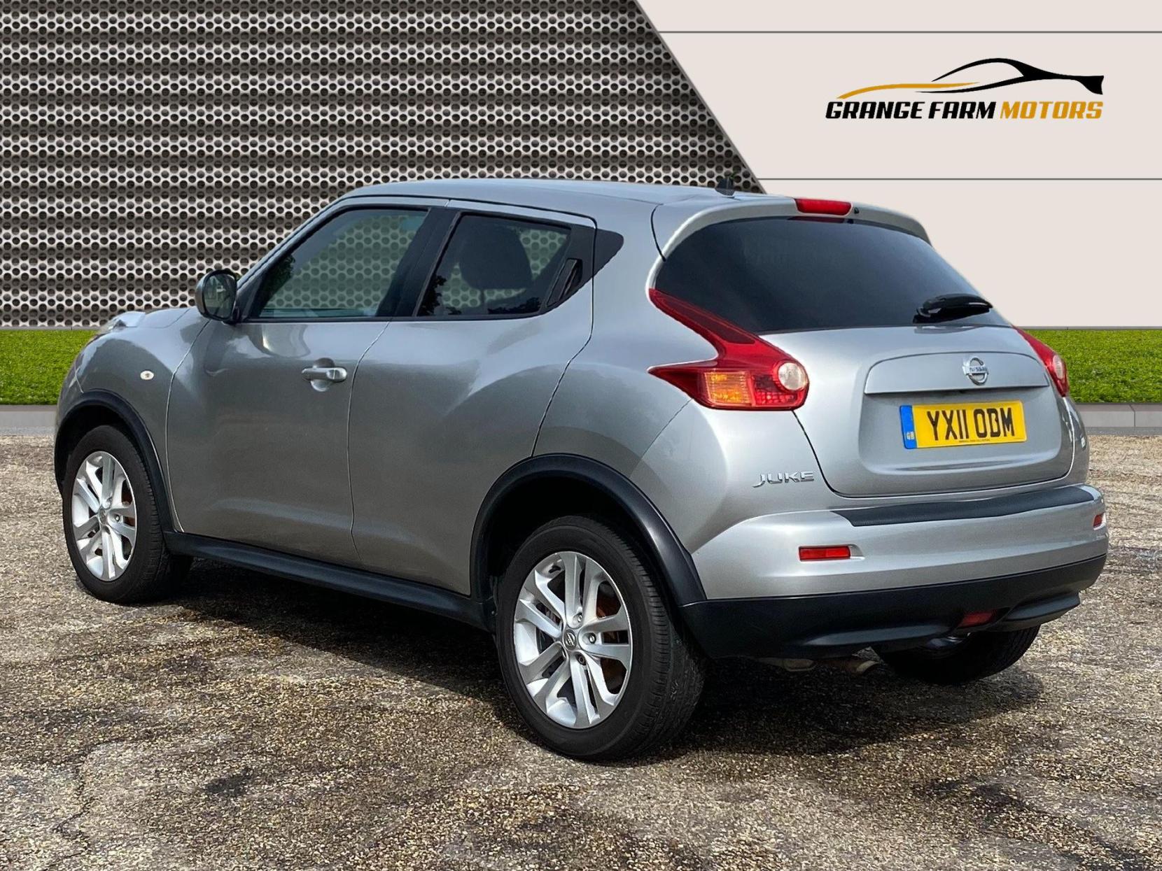 Nissan Juke 1.6 Acenta Premium SUV 5dr Petrol Manual Euro 5 (117 ps)
