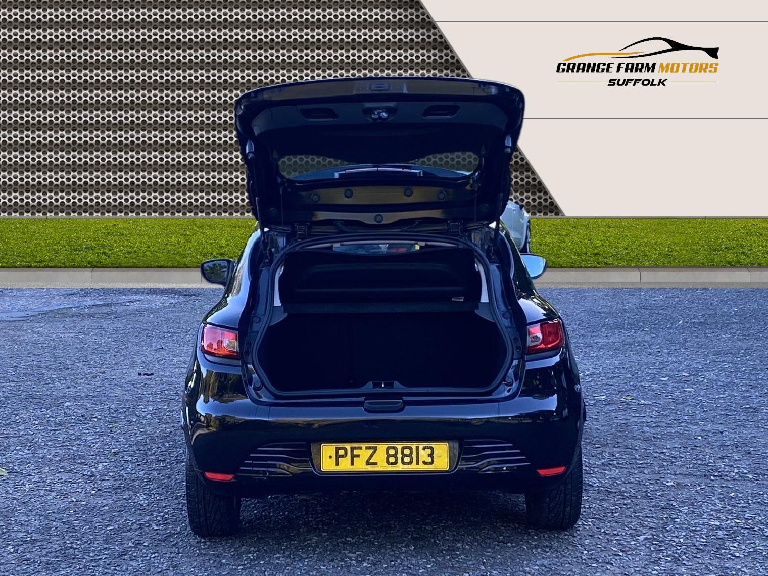 Renault Clio 1.2 16V Dynamique MediaNav Hatchback 5dr Petrol Manual Euro 5 (75 ps)