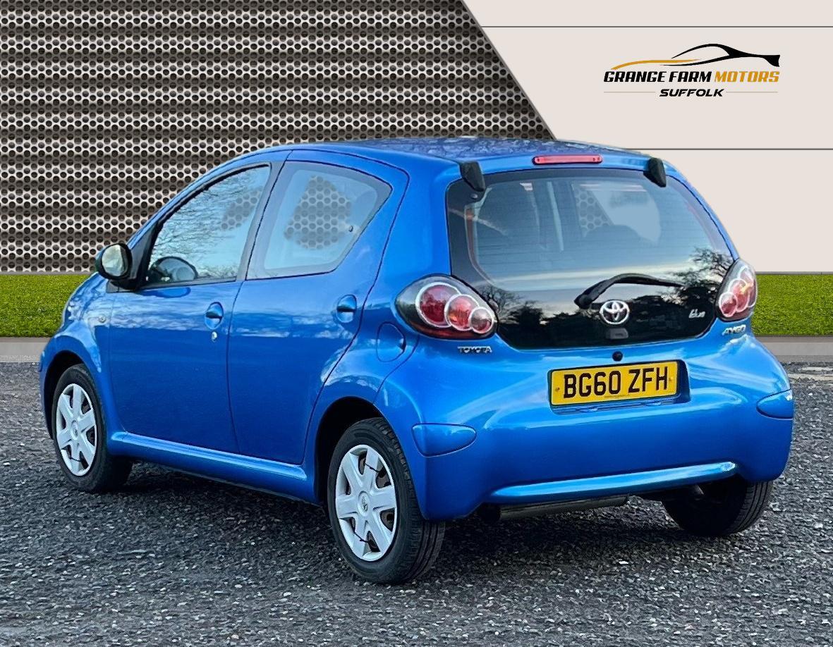 Toyota AYGO 1.0 VVT-i Blue Hatchback 5dr Petrol Manual Euro 5 (67 ps)