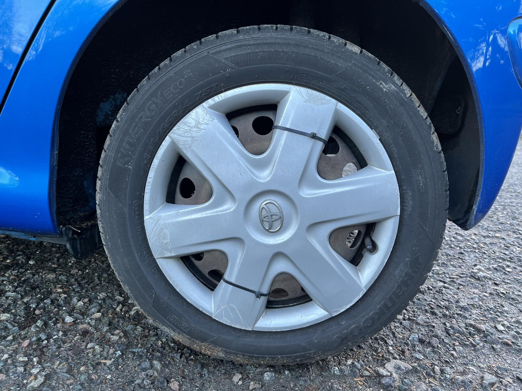 Toyota AYGO 1.0 VVT-i Blue Hatchback 5dr Petrol Manual Euro 5 (67 ps)