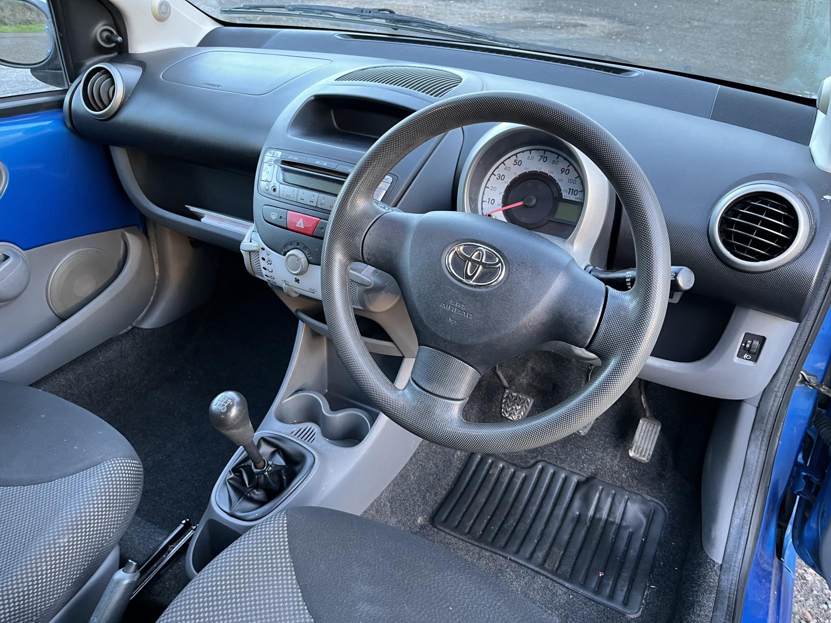 Toyota AYGO 1.0 VVT-i Blue Hatchback 5dr Petrol Manual Euro 5 (67 ps)