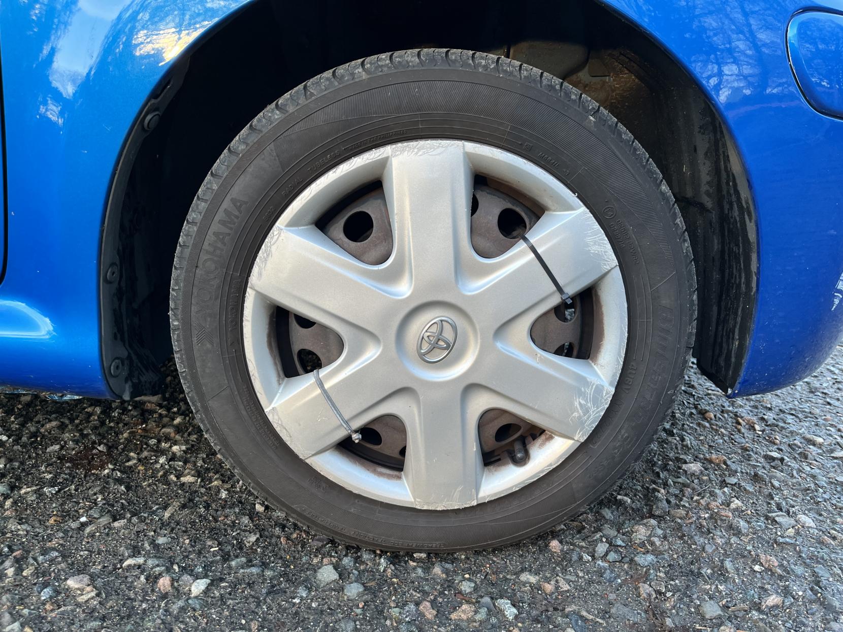 Toyota AYGO 1.0 VVT-i Blue Hatchback 5dr Petrol Manual Euro 5 (67 ps)