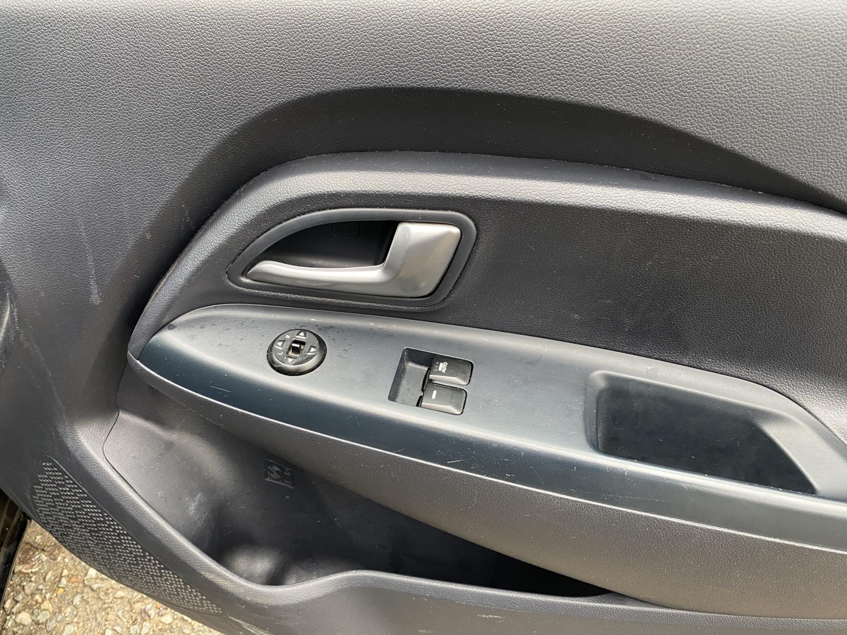 Kia Rio 1.25 1 Air Hatchback 5dr Petrol Manual Euro 5 (84 bhp)