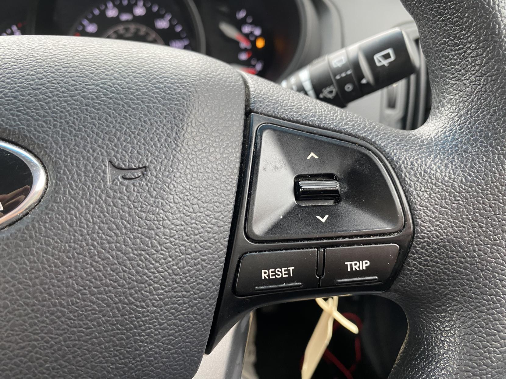 Kia Rio 1.25 1 Air Hatchback 5dr Petrol Manual Euro 5 (84 bhp)