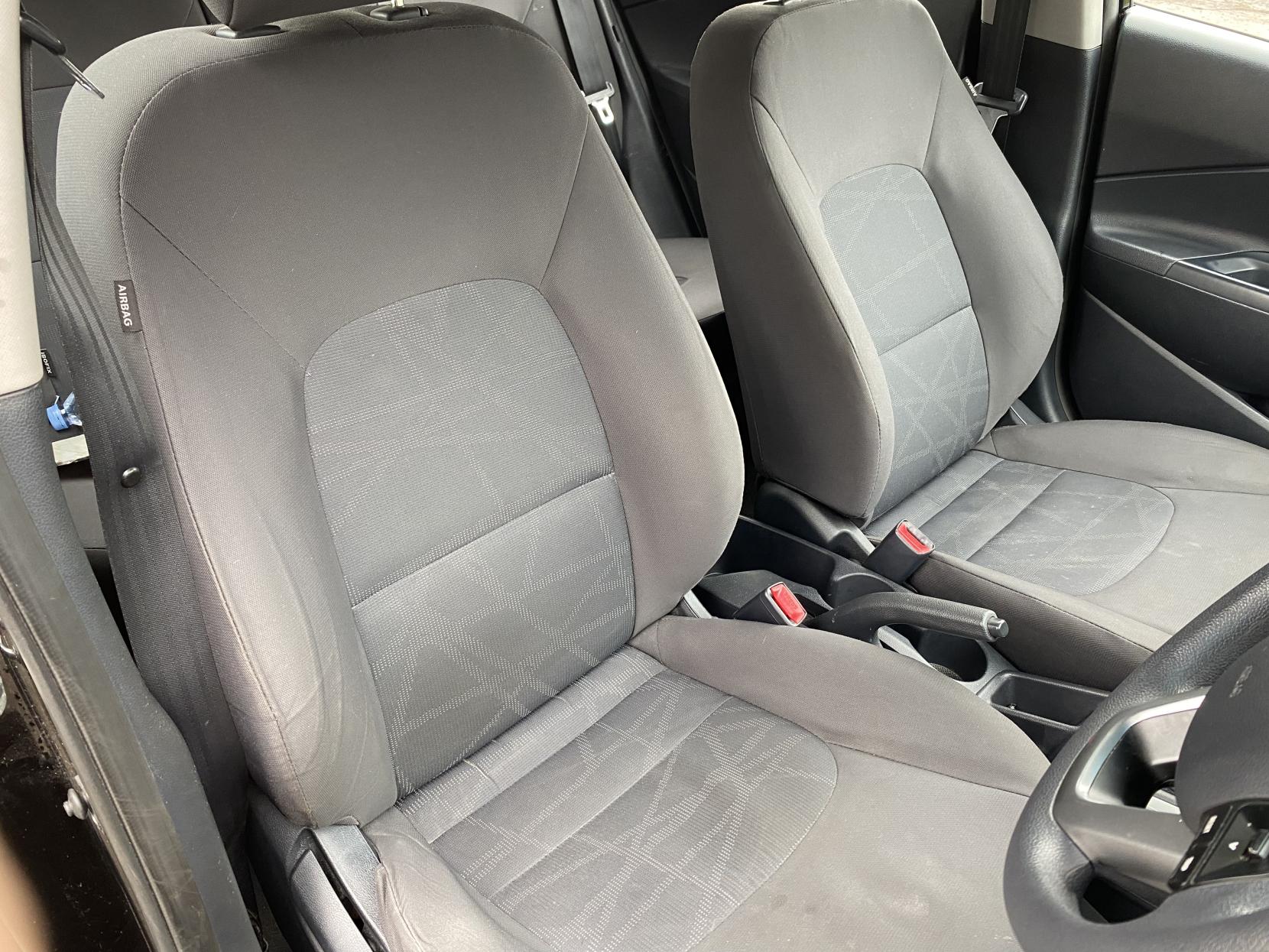 Kia Rio 1.25 1 Air Hatchback 5dr Petrol Manual Euro 5 (84 bhp)